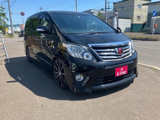 アルファード２４０Ｓ　Ｃパッケージ　４ＷＤ　両側スライドドア　ＥＴＣ　ナビ　電動バックドア　始動防眩ミラーオットマン　社外アルミ　キャプテンシート 4WD 2400 5Dr