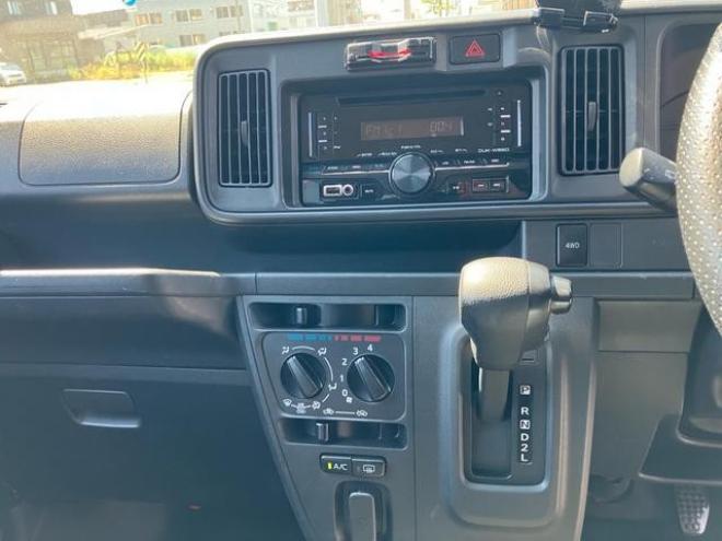 ハイゼットカーゴ 　４ＷＤ　ＡＣ　ラジオ　ＥＴＣ　電動格納ミラー　アイドリングストップ　スライドドア　リアクーラー 4WD 660 5Dr