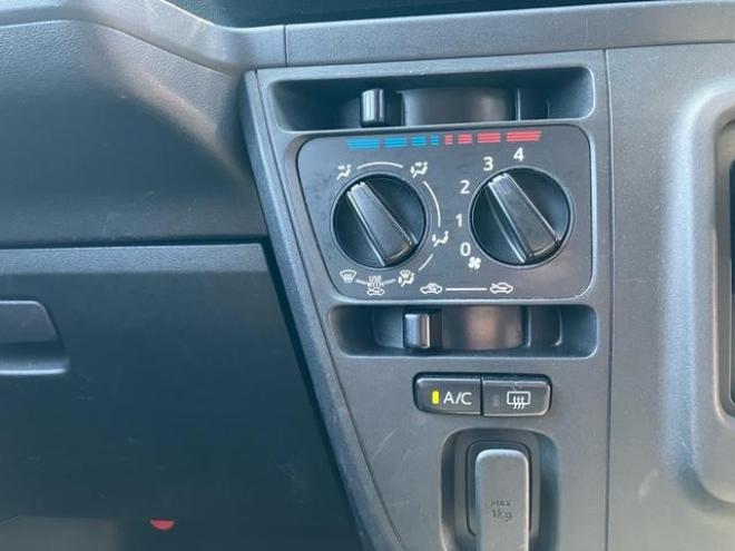 ハイゼットカーゴ 　４ＷＤ　ＡＣ　ラジオ　ＥＴＣ　電動格納ミラー　アイドリングストップ　スライドドア　リアクーラー 4WD 660 5Dr