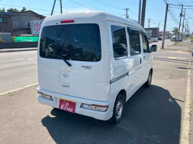 ハイゼットカーゴ 　４ＷＤ　ＡＣ　ラジオ　ＥＴＣ　電動格納ミラー　アイドリングストップ　スライドドア　リアクーラー 4WD 660 5Dr