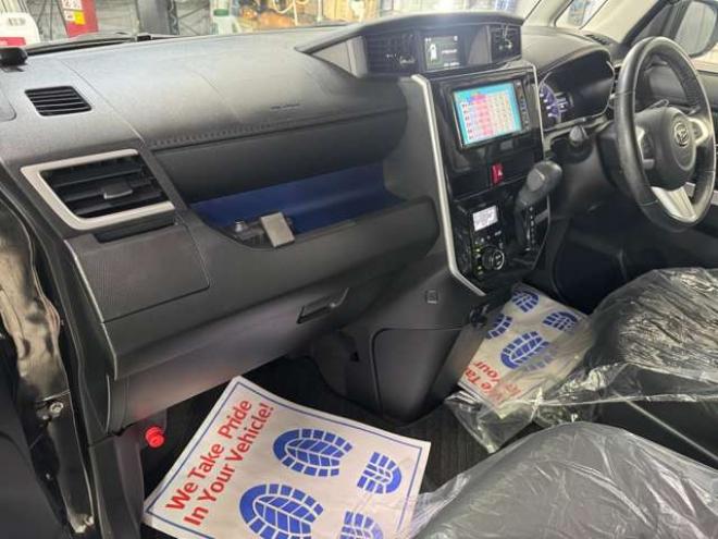 トール1.0 カスタムG SAIII 4WD　両側Pスライド　ナビ　TV　Bluetooth　Bカメラ　クルコン 1000