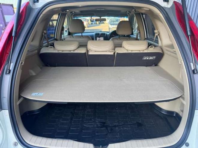 CR-V2.4 ZX HDDナビ レザースタイル 4WD　本革シート　サンルーフ　HDDナビ　Bカメラ　シートヒーター 2400