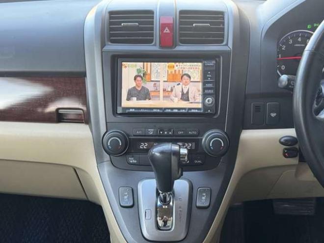 CR-V2.4 ZX HDDナビ レザースタイル 4WD　本革シート　サンルーフ　HDDナビ　Bカメラ　シートヒーター 2400
