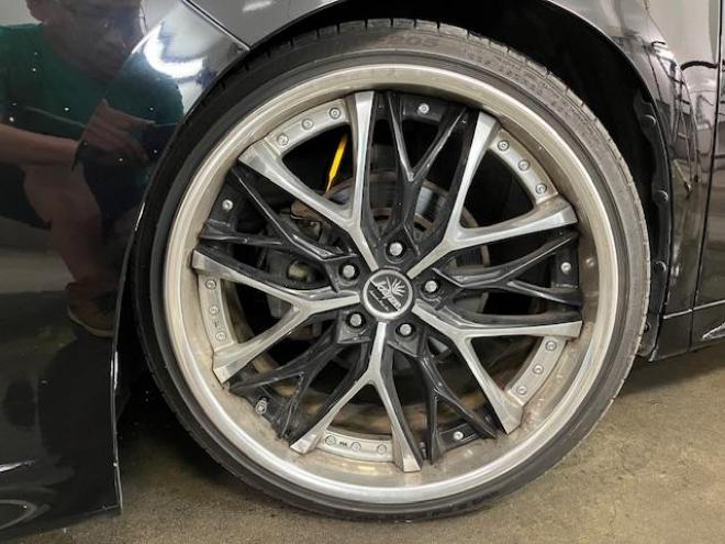 アルファードＳ　Ｃパッケージ　禁煙車　クレンツェ２０インチＡＷ　純正１８ＡＷ＋スタッドレスタイヤ付　ブリッツ車高調　ヴァレンティＬＥＤテール　アルパインビッグＸ１０インチナビ（フルセグ地デジ　Ｂｌｕｅｔｏｏｔｈ）＋バックカメラ　アルパイン製１２．８インチリアフリップダウンモニター　両側パワースライドドア　パワーバックドア　純正ハーフレザーシート　電動オットマン　ＬＥＤヘッドライト　ステアリングヒーター　フロントガラス熱線　エンジンスターター　ＥＴＣ 4WD 2500 5Dr