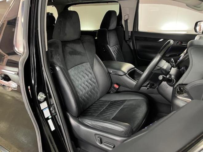 アルファードＳ　Ｃパッケージ　禁煙車　クレンツェ２０インチＡＷ　純正１８ＡＷ＋スタッドレスタイヤ付　ブリッツ車高調　ヴァレンティＬＥＤテール　アルパインビッグＸ１０インチナビ（フルセグ地デジ　Ｂｌｕｅｔｏｏｔｈ）＋バックカメラ　アルパイン製１２．８インチリアフリップダウンモニター　両側パワースライドドア　パワーバックドア　純正ハーフレザーシート　電動オットマン　ＬＥＤヘッドライト　ステアリングヒーター　フロントガラス熱線　エンジンスターター　ＥＴＣ 4WD 2500 5Dr