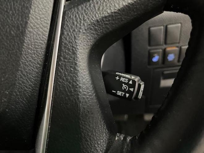 アルファードＳ　Ｃパッケージ　禁煙車　クレンツェ２０インチＡＷ　純正１８ＡＷ＋スタッドレスタイヤ付　ブリッツ車高調　ヴァレンティＬＥＤテール　アルパインビッグＸ１０インチナビ（フルセグ地デジ　Ｂｌｕｅｔｏｏｔｈ）＋バックカメラ　アルパイン製１２．８インチリアフリップダウンモニター　両側パワースライドドア　パワーバックドア　純正ハーフレザーシート　電動オットマン　ＬＥＤヘッドライト　ステアリングヒーター　フロントガラス熱線　エンジンスターター　ＥＴＣ 4WD 2500 5Dr