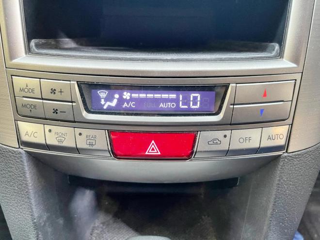 レガシィワゴンツーリングワゴン2.5i 4WD 5年保証 ナビTV ETC 夏冬タイヤ 寒冷地仕様 禁煙 車検整備2年付