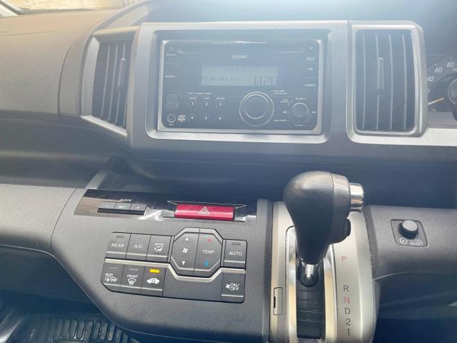 ステップワゴン2.0G Lパッケージ 4WD 5年保証 両側パワスラ 夏冬タイヤ ETC 寒冷地仕様 禁煙 車検整備2年付