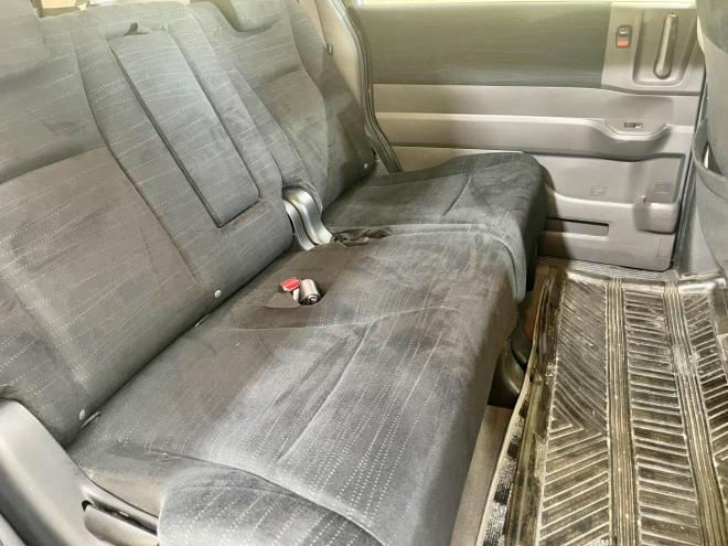 ステップワゴン2.0G Lパッケージ 4WD 5年保証 両側パワスラ 夏冬タイヤ ETC 寒冷地仕様 禁煙 車検整備2年付
