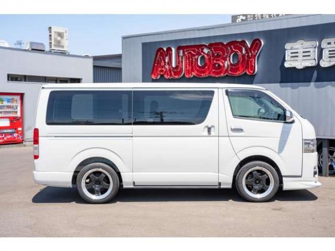 ハイエースバン2.8 スーパーGL ダークプライムII ロングボディ ディーゼルターボ 4WD　8インチナビTV 両側パワスラ ベッドキット 2800