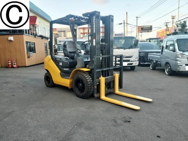 フォークリフトコマツ　中古　FD25T-17　ディーゼル　建機