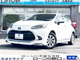 アクア　1.5Z E-Four 4WD　ローンが不安な方＜優遇ローン＞本州仕入　モデリスタエアロ　10.5インチディスプレイオーディオ 4WD