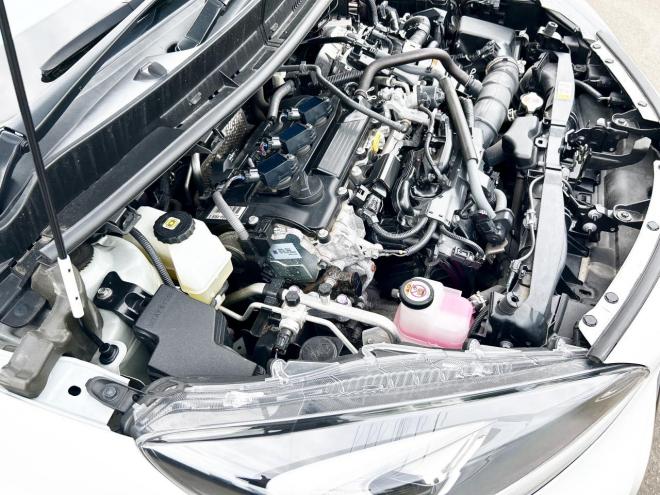 アクア1.5Z E-Four 4WD　ローンが不安な方＜優遇ローン＞本州仕入　モデリスタエアロ　10.5インチディスプレイオーディオ 4WD