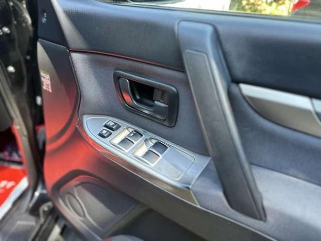 パジェロ3.2 ロング GR ディーゼルターボ 4WD　リフトアップ2インチ　10インチTVナビ　グッドリッチタイヤ　シートヒーター　ETC　エンジンスターター　純正アルミ　バックカメラ　キーレス　パワステ　パワーウィンドウ　ABS 3200