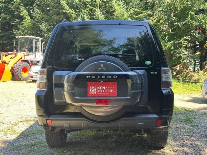 パジェロ3.2 ロング GR ディーゼルターボ 4WD　リフトアップ2インチ　10インチTVナビ　グッドリッチタイヤ　シートヒーター　ETC　エンジンスターター　純正アルミ　バックカメラ　キーレス　パワステ　パワーウィンドウ　ABS 3200