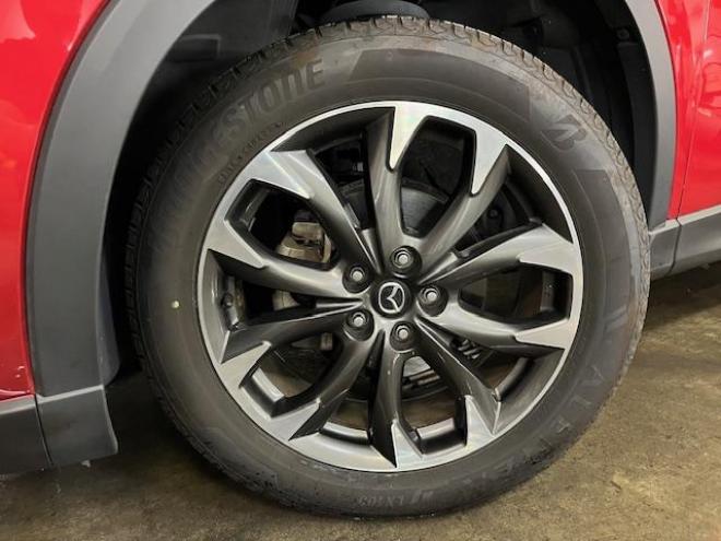 CX-5ＸＤ　Ｌパッケージ　本州仕入　ワンオーナー　寒冷地仕様　禁煙車　ＷＡＫＯＳバリアスコーティング済　スカイアクティブディーゼルターボ　純正１９インチＡＷ　社外１７ＡＷ＋スタッドレスタイヤ付　純正ナビ（フルセグ地デジ　ＤＶＤ再生　Ｂｌｕｅｔｏｏｔｈ）＋バックカメラ＆サイドカメラ　純正ブラックレザーシート　レーダークルーズコントロール　ブラインドスポット　車線逸脱警報　ＬＥＤヘッドライト　両席シートヒーター　アドバンスキー　横滑り防止装置　ＥＴＣ 4WD 2200 5Dr