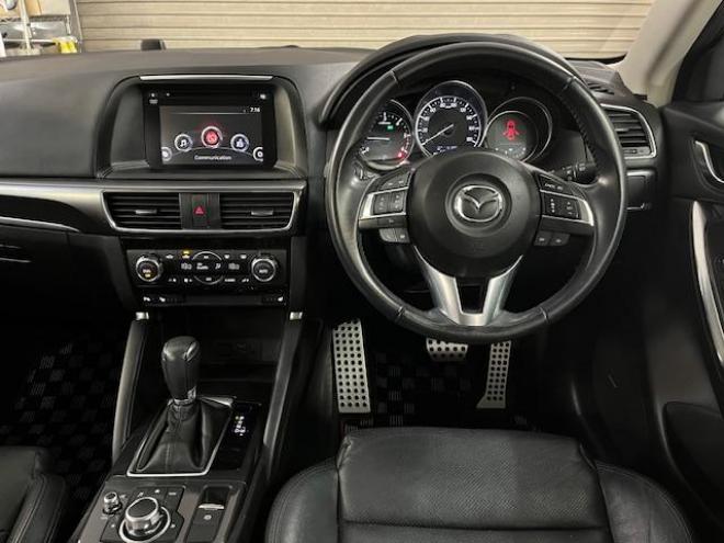 CX-5ＸＤ　Ｌパッケージ　本州仕入　ワンオーナー　寒冷地仕様　禁煙車　ＷＡＫＯＳバリアスコーティング済　スカイアクティブディーゼルターボ　純正１９インチＡＷ　社外１７ＡＷ＋スタッドレスタイヤ付　純正ナビ（フルセグ地デジ　ＤＶＤ再生　Ｂｌｕｅｔｏｏｔｈ）＋バックカメラ＆サイドカメラ　純正ブラックレザーシート　レーダークルーズコントロール　ブラインドスポット　車線逸脱警報　ＬＥＤヘッドライト　両席シートヒーター　アドバンスキー　横滑り防止装置　ＥＴＣ 4WD 2200 5Dr