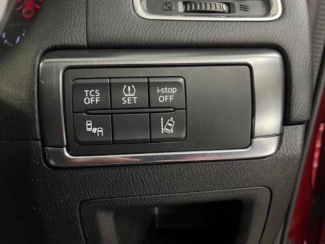 CX-5ＸＤ　Ｌパッケージ　本州仕入　ワンオーナー　寒冷地仕様　禁煙車　ＷＡＫＯＳバリアスコーティング済　スカイアクティブディーゼルターボ　純正１９インチＡＷ　社外１７ＡＷ＋スタッドレスタイヤ付　純正ナビ（フルセグ地デジ　ＤＶＤ再生　Ｂｌｕｅｔｏｏｔｈ）＋バックカメラ＆サイドカメラ　純正ブラックレザーシート　レーダークルーズコントロール　ブラインドスポット　車線逸脱警報　ＬＥＤヘッドライト　両席シートヒーター　アドバンスキー　横滑り防止装置　ＥＴＣ 4WD 2200 5Dr