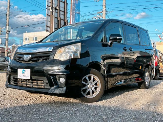 ノア2.0Si 4WD　ローンが不安な方＜優遇ローン＞1年保証　本州仕入　パワースライドドア
