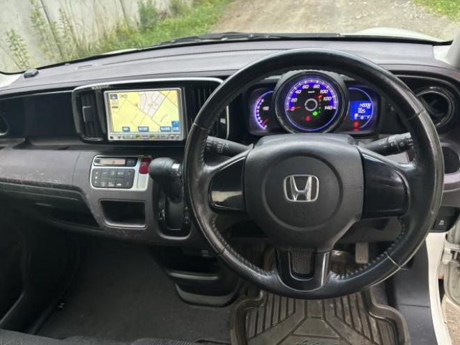 N-ONEプレミアム・Lパッケージ　4WD 4WD 660 5Dr