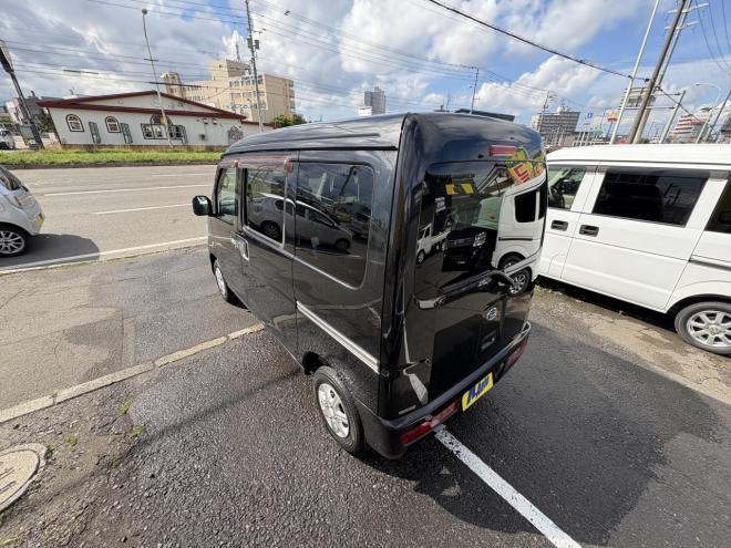 ハイゼットHIJET CARGO 4WD CRUSE HIGH ROOF　錆の少ない本州仕入　人気のビジネスパッケージ　　キーレス　Bluetoothフルセグナビ　電動格納　ETC　バイザー　アルミ　エンジンオイル交換　ATF交 4WD 660 5Dr