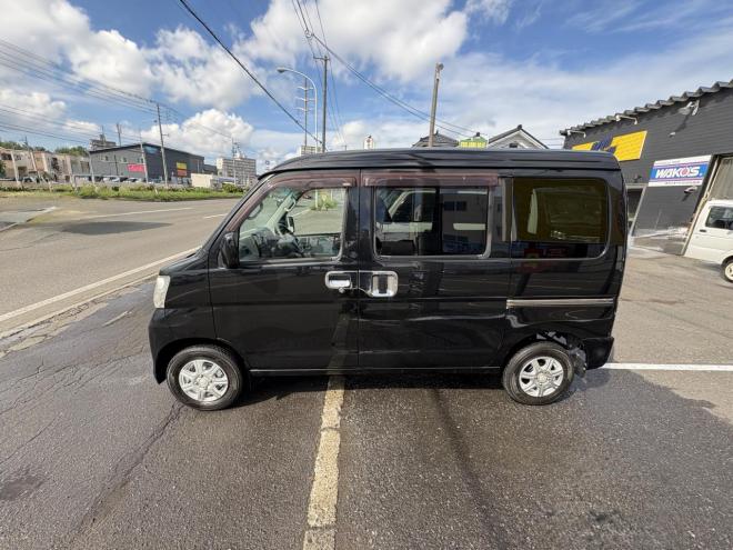 ハイゼットHIJET CARGO 4WD CRUSE HIGH ROOF　錆の少ない本州仕入　人気のビジネスパッケージ　　キーレス　Bluetoothフルセグナビ　電動格納　ETC　バイザー　アルミ　エンジンオイル交換　ATF交 4WD 660 5Dr