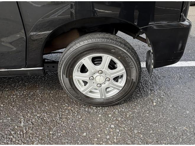 ハイゼットHIJET CARGO 4WD CRUSE HIGH ROOF　錆の少ない本州仕入　人気のビジネスパッケージ　　キーレス　Bluetoothフルセグナビ　電動格納　ETC　バイザー　アルミ　エンジンオイル交換　ATF交 4WD 660 5Dr