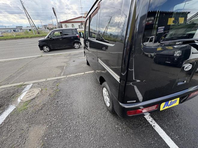 ハイゼットHIJET CARGO 4WD CRUSE HIGH ROOF　錆の少ない本州仕入　人気のビジネスパッケージ　　キーレス　Bluetoothフルセグナビ　電動格納　ETC　バイザー　アルミ　エンジンオイル交換　ATF交 4WD 660 5Dr
