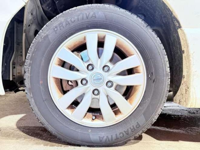 セレナ2.0 ハイウェイスター Vセレクション+Safety 4WD　下廻防錆TVナビBカメETC 2000