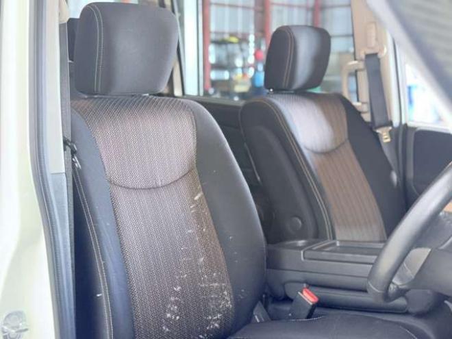 セレナ2.0 ハイウェイスター Vセレクション+Safety 4WD　下廻防錆TVナビBカメETC 2000