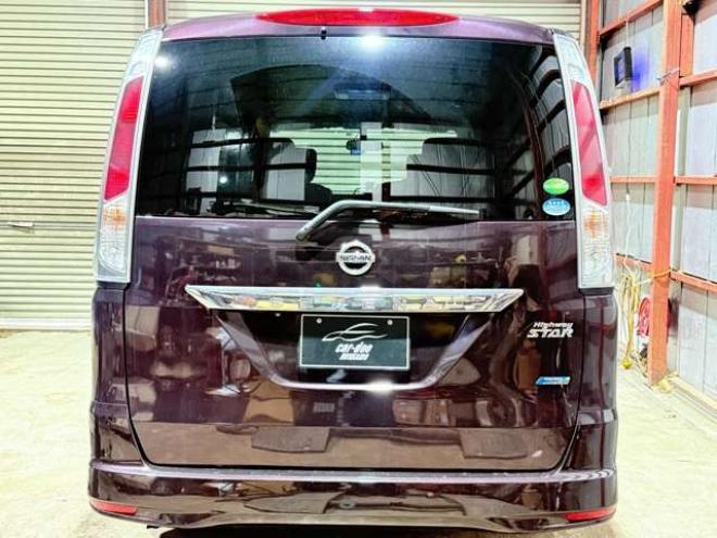 セレナ2.0 ハイウェイスター 4WD　下廻防錆TVナビBカメ後席モニタドラレコ 2000
