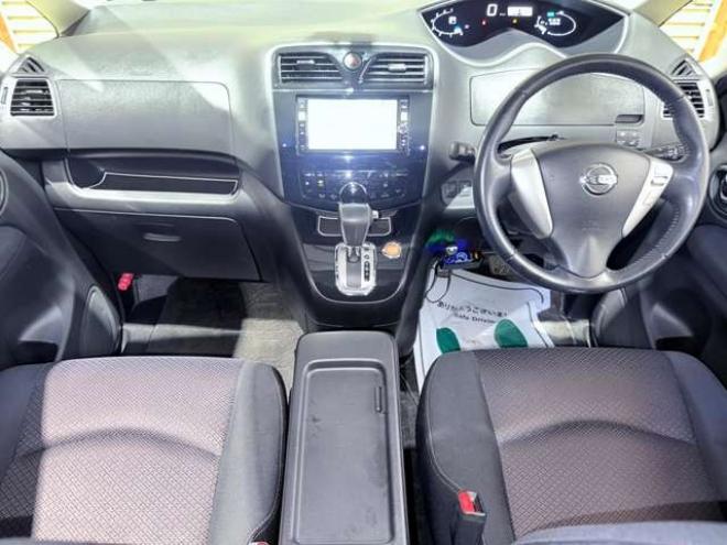 セレナ2.0 ハイウェイスター 4WD　下廻防錆TVナビBカメ後席モニタドラレコ 2000