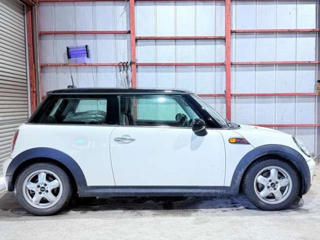 ミニクーパー　下廻防錆 正規輸入車 2WD 1600