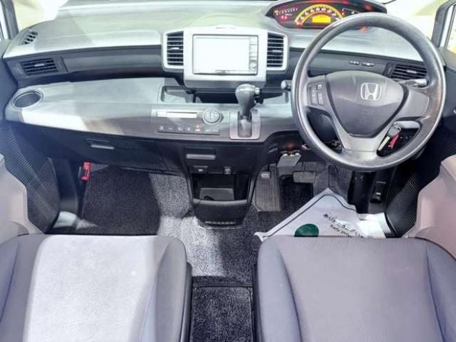 フリード1.5 フレックス Fパッケージ 4WD　下廻防錆TVナビBカメドラレコETC 1500