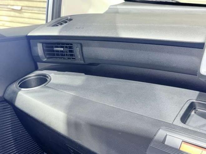 フリード1.5 フレックス Fパッケージ 4WD　下廻防錆TVナビBカメドラレコETC 1500