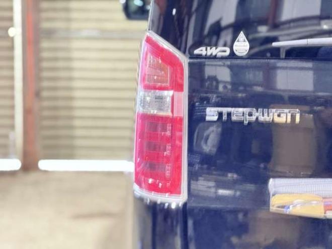 ステップワゴン2.0 G コンフォート セレクション 4WD　下廻防錆TVナビBカメ 2000