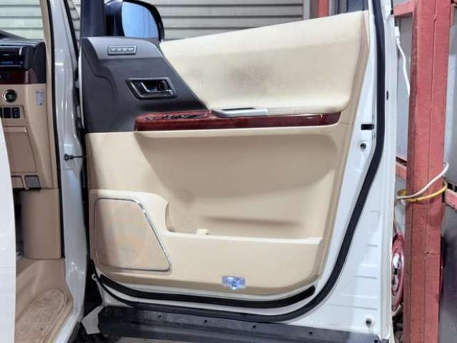 アルファード3.5 350S 4WD　下廻防錆TVナビBカメ後席モニタETC 3500