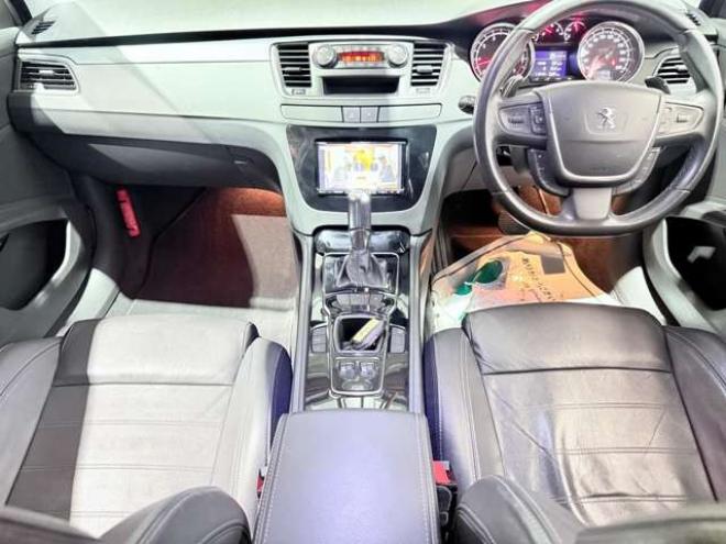 プジョー508SW　アリュール　下廻防錆TVナビETC 正規輸入車 2WD 1600