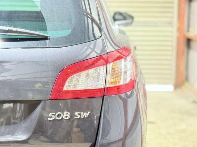 プジョー508SW　アリュール　下廻防錆TVナビETC 正規輸入車 2WD 1600