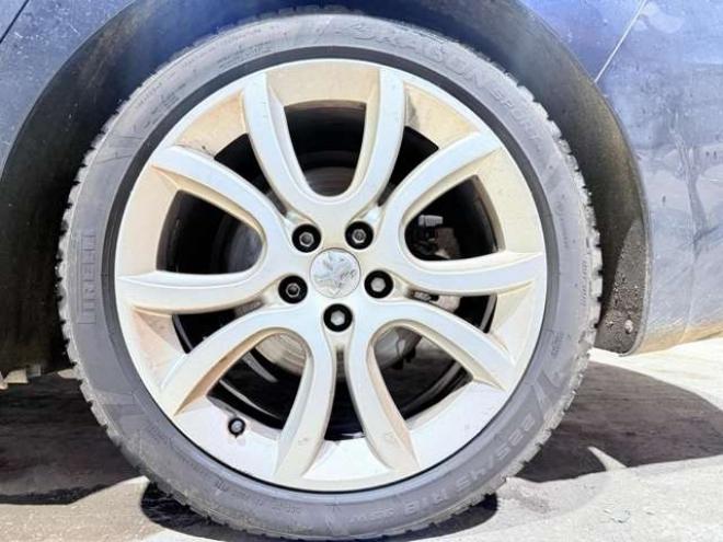 プジョー508SW　アリュール　下廻防錆TVナビETC 正規輸入車 2WD 1600