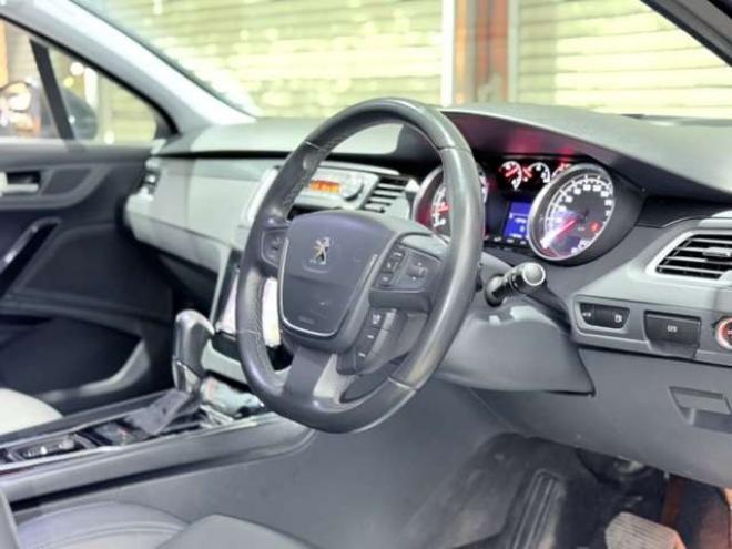 プジョー508SW　アリュール　下廻防錆TVナビETC 正規輸入車 2WD 1600