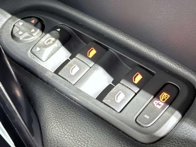 プジョー508SW　アリュール　下廻防錆TVナビETC 正規輸入車 2WD 1600