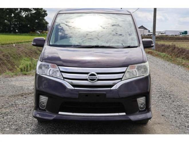 セレナ2.0 ハイウェイスター 4WD　検2年　バックカメラ　クルコン　自社　ローンカノウ 2000