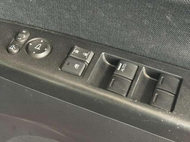 N-BOXカスタムG Lパッケージ 2トーンカラースタイル 4WD　夏冬タイヤ　両側Pスライド 660