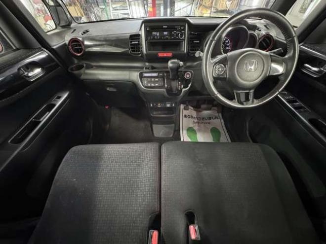 N-BOXカスタムG Lパッケージ 2トーンカラースタイル 4WD　夏冬タイヤ　両側Pスライド 660