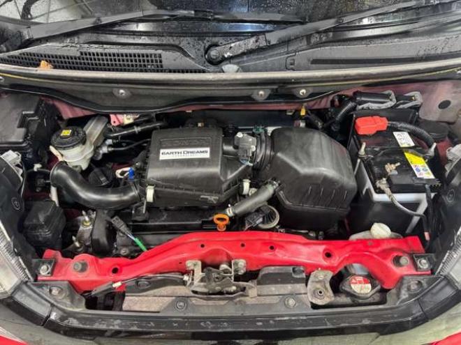 N-BOXカスタムG Lパッケージ 2トーンカラースタイル 4WD　夏冬タイヤ　両側Pスライド 660