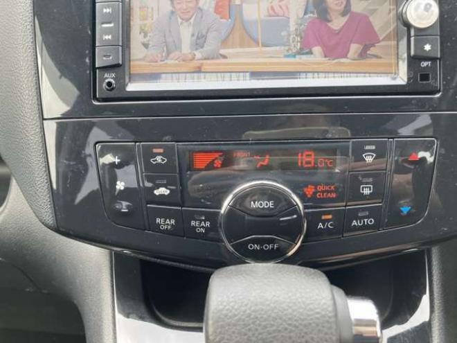 セレナ2.0 ハイウェイスター Vセレクション 4WD　ナビ・TV・ETC F/Dモニター 両側P/S オートクルーズコントロール スマートキー アイドリングストップ 盗難防止システム 衝突安全ボヂィ 2000