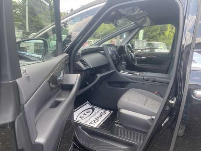 アルファードハイブリッド 2.5 X E-Four 4WD　 2500