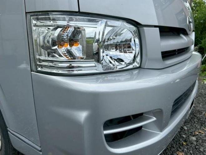 ハイエースワゴン 　キャンピングカー　ＥＴＣ　ナビ　スライドドア　ＡＴ　アルミホイール　エアコン　パワーウィンドウ　運転席エアバッグ 4WD 2700 4Dr