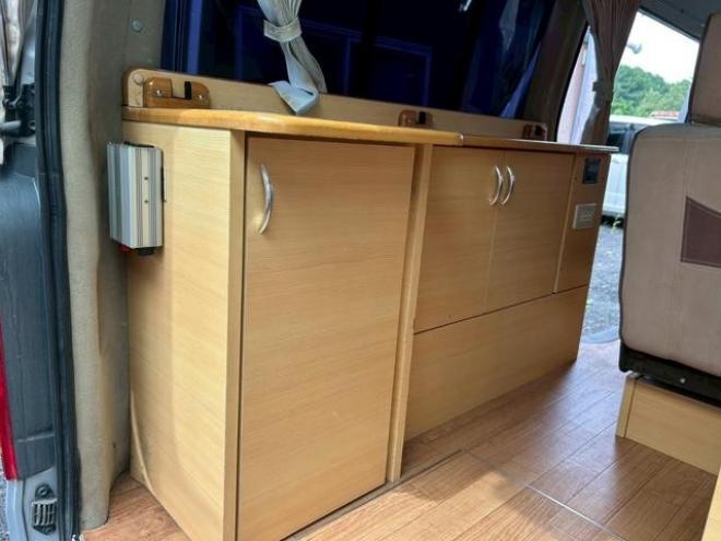 ハイエースワゴン 　キャンピングカー　ＥＴＣ　ナビ　スライドドア　ＡＴ　アルミホイール　エアコン　パワーウィンドウ　運転席エアバッグ 4WD 2700 4Dr
